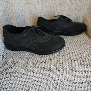 SAS Men's Black Lace-Up Oxfords